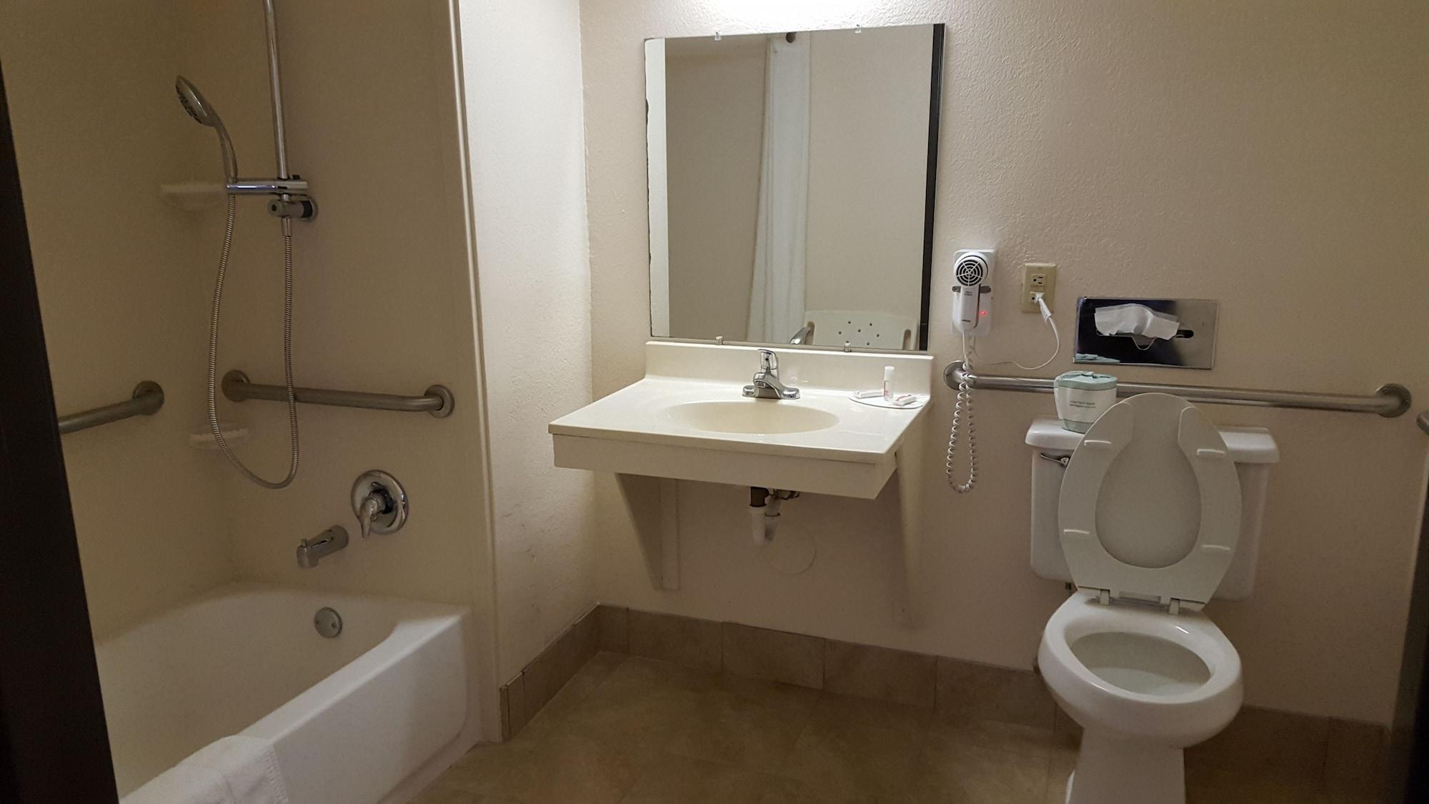 Super 8 By Wyndham Va Hotel