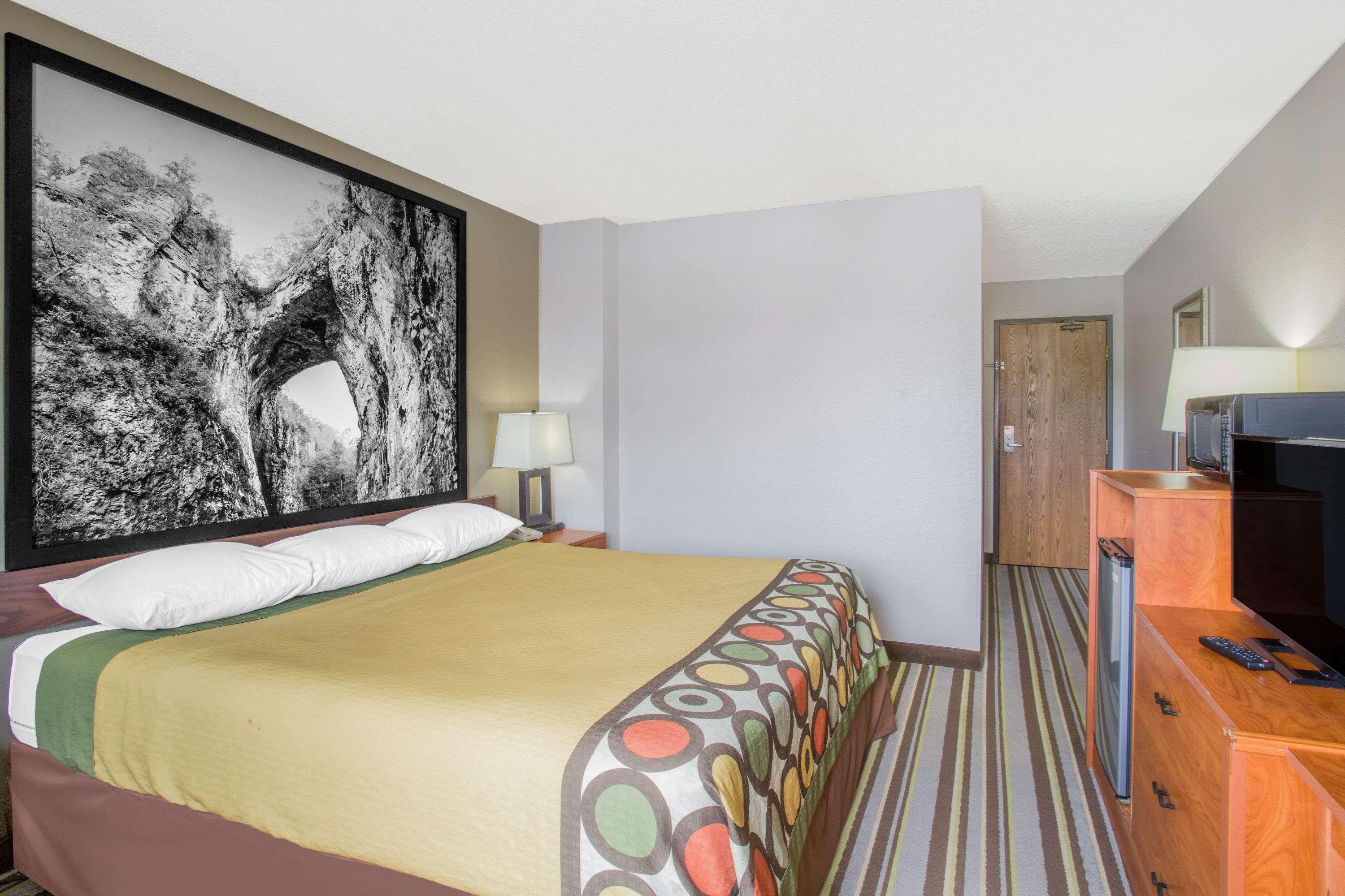 Super 8 By Wyndham Va 3*