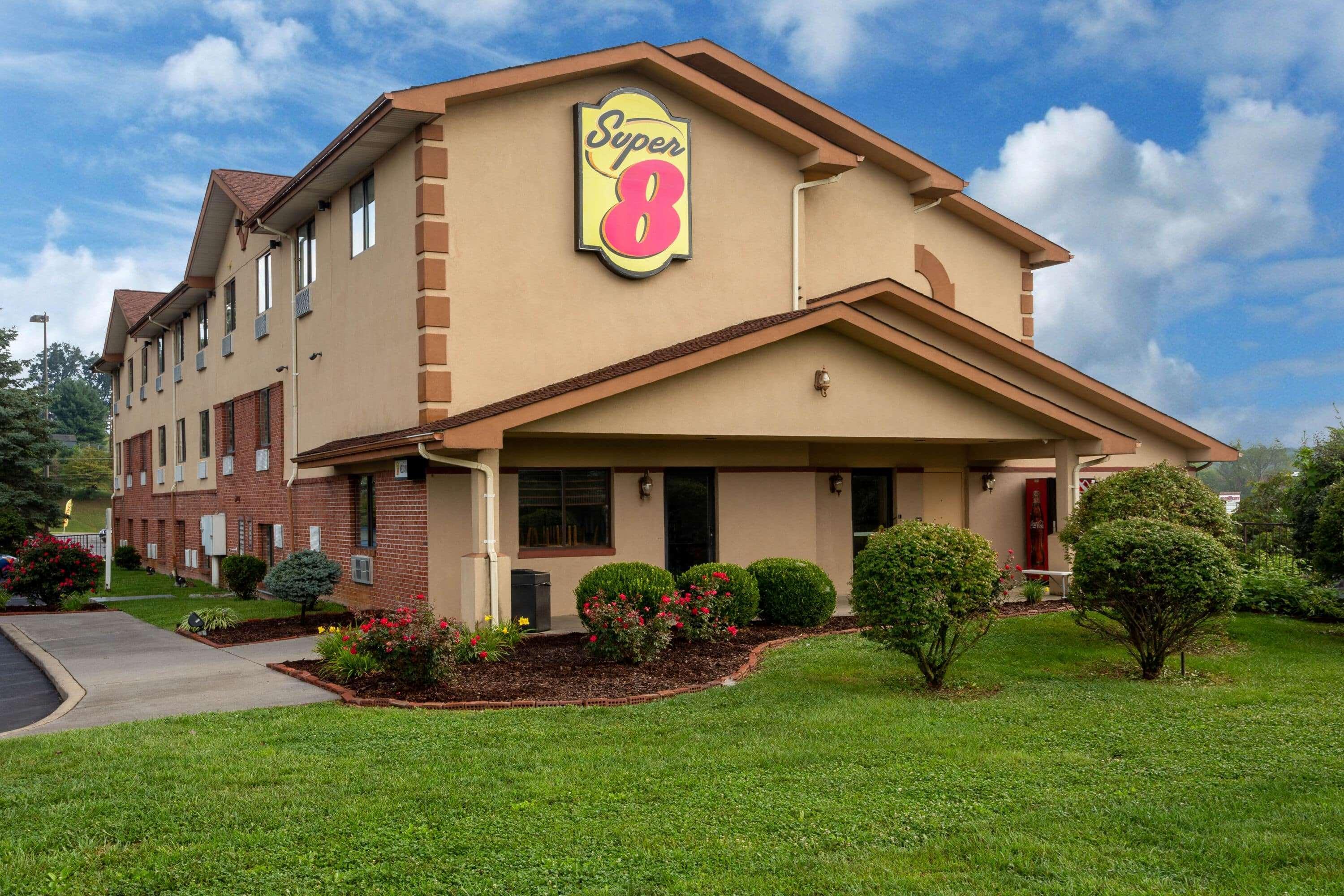 Super 8 By Wyndham Va 3*