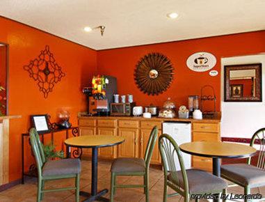 Super 8 By Wyndham Va Hotel 3*